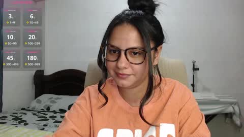 Camila Valbuena online show from April 15, 2:59 am