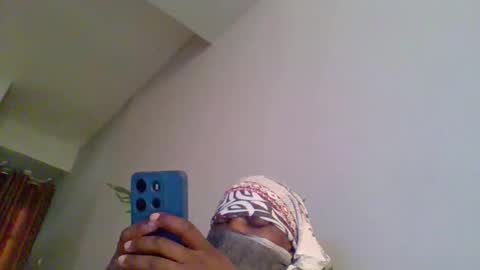 Cami online show from November 9, 9:02 am