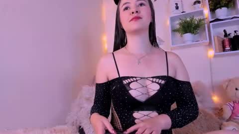 Snapshot of camiilalopee chatting on February 8, 8:10 pm Camii Lopez online show from February 8, 8:10 pm