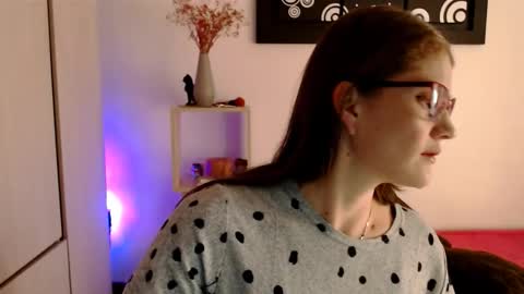 Camila ventura online show from January 6, 7:51 pm