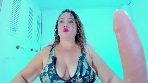 Snapshot of camilaa_foxxx chatting on February 4, 8:06 pm camilaa foxxx online show from February 4, 8:06 pm