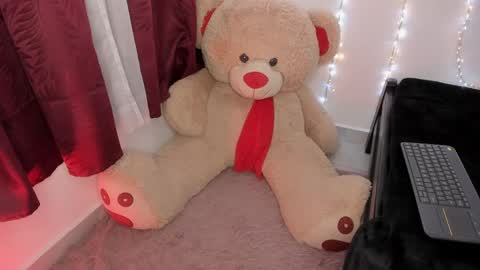 Cami  online show from September 9, 1:33 pm