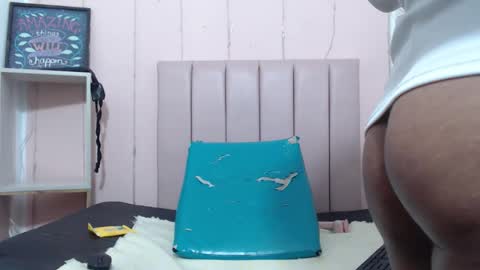 camilawilliams707rs online show from February 28, 3:21 am