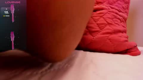 camile_cute online show from December 19, 9:43 pm