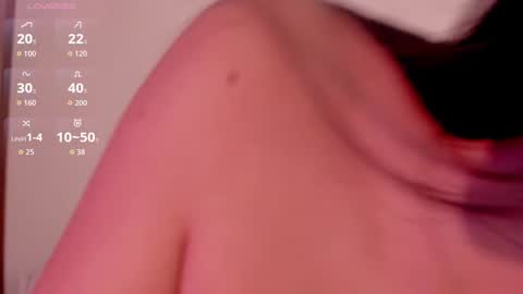 Snapshot of camile_histon chatting on October 19, 11:09 pm Camile online show from October 19, 11:09 pm