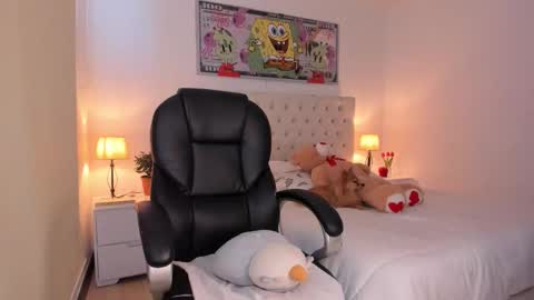   online show from March 14, 7:40 pm