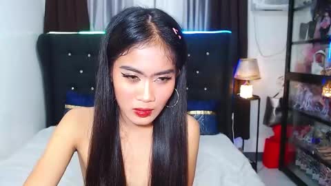 Snapshot of camilla_morena chatting on March 7, 8:56 am camilla_morena online show from March 7, 8:56 am