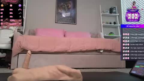 CamillaCassidy online show from April 11, 10:25 pm