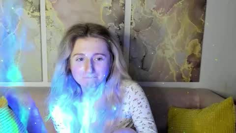 camilladreamer online show from March 16, 7:18 pm