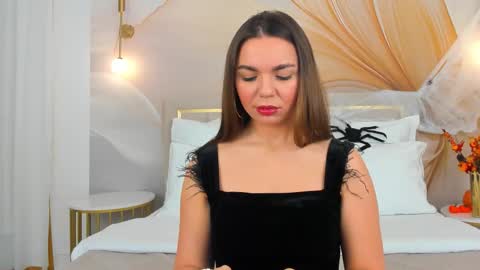 Camilla online show from October 21, 3:00 am