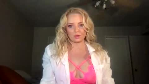 camilleclairexo online show from May 9, 7:03 am