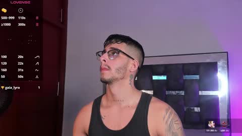 Snapshot of camilo_ospina_ chatting on February 26, 3:03 am INDEPENDENT MODEL online show from February 26, 3:03 am