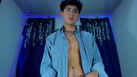 Snapshot of camilo_xcam chatting on February 18, 7:09 pm CAMILO online show from February 18, 7:09 pm