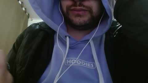 Snapshot of camiloking17 chatting on October 20, 10:09 am camilo online show from October 20, 10:09 am