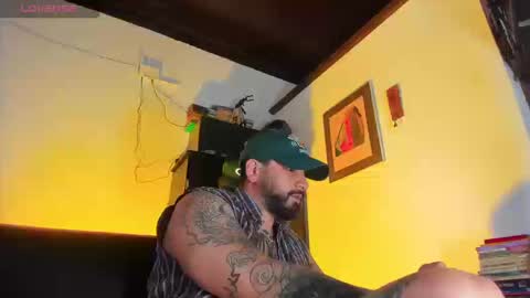 Snapshot of camilomayer chatting on September 10, 5:03 pm Camilo online show from September 10, 5:03 pm