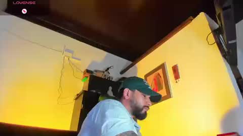Snapshot of camilomayer chatting on September 9, 5:02 pm Camilo online show from September 9, 5:02 pm
