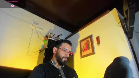 Snapshot of camilomayer chatting on September 29, 3:22 pm Camilo online show from September 29, 3:22 pm