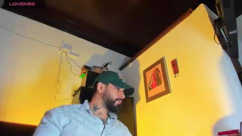 Snapshot of camilomayer chatting on September 13, 12:29 pm Camilo online show from September 13, 12:29 pm