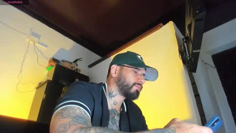 Snapshot of camilomayer chatting on September 21, 11:14 am Camilo online show from September 21, 11:14 am