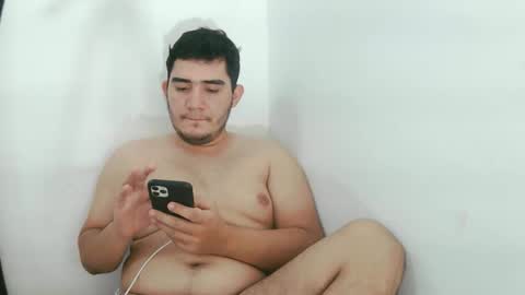 Camilowhite  online show from March 14, 3:10 am