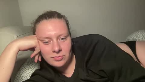 kiki90909 online show from October 18, 7:40 pm