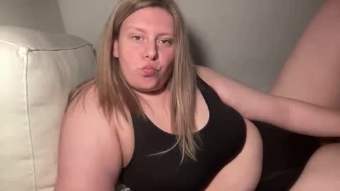 kiki90909 online show from October 16, 7:56 pm