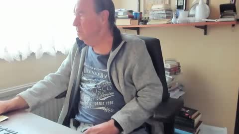 Cammee online show from February 14, 9:45 am