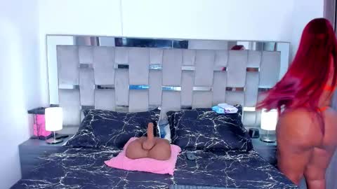 Camila online show from November 27, 4:25 pm