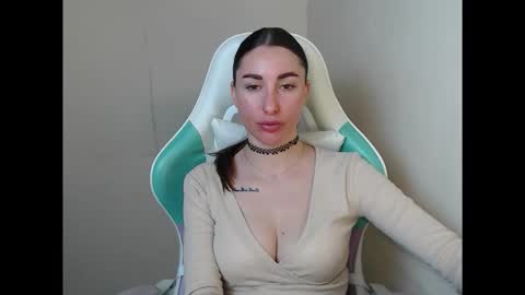 cammila horn online show from April 23, 5:37 am