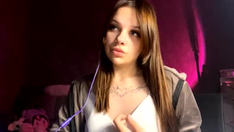 Snapshot of cammyalquicira chatting on September 27, 4:05 pm Vicky online show from September 27, 4:05 pm