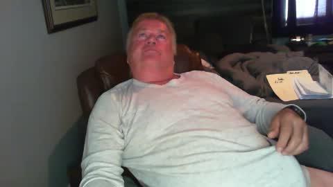Snapshot of canamanxxx chatting on October 5, 2:24 pm canamanxxx online show from October 5, 2:24 pm
