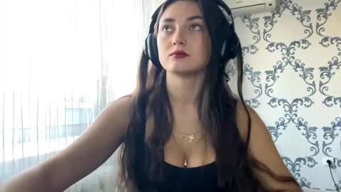 Kate online show from November 4, 8:15 am