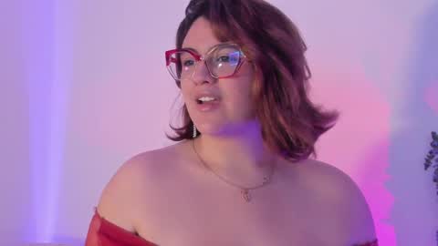 candelariia_ online show from March 7, 4:44 pm