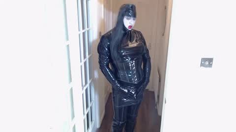 candi smokes online show from March 10, 2:48 pm