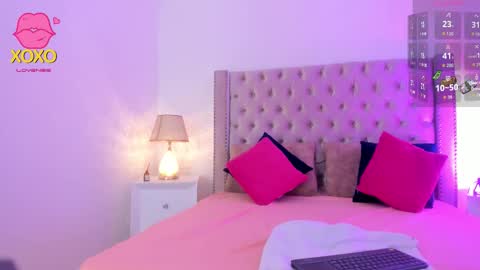 Candie  online show from November 19, 11:42 am