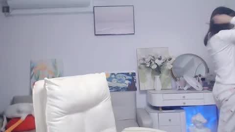 candy8998 online show from October 26, 12:00 am