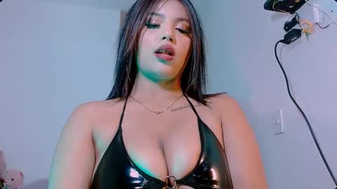 candy  online show from February 20, 5:48 pm