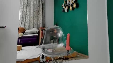 Bella online show from December 3, 5:52 am