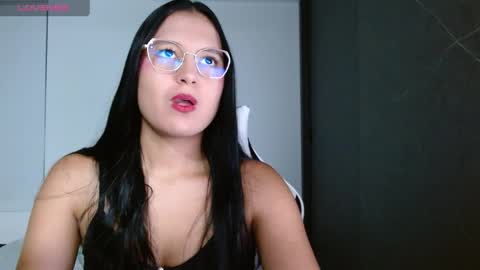  Candy  online show from April 17, 1:08 am