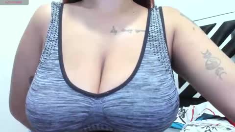 Snapshot of candy_sweet6969 chatting on September 13, 11:01 am Candy Sweet6969 online show from September 13, 11:01 am
