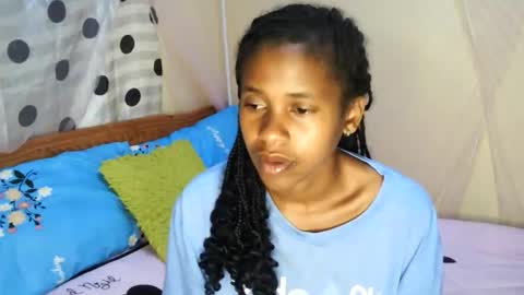 candybrown001 online show from January 14, 7:49 am