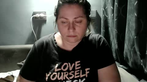 Laura online show from October 14, 10:35 pm