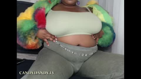 Snapshot of candydandytv chatting on January 5, 6:35 am CandyDandyTV online show from January 5, 6:35 am