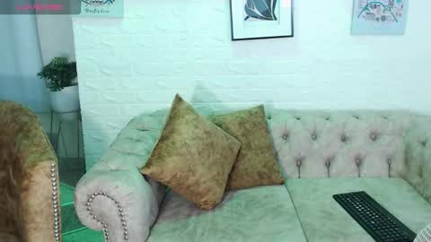 Snapshot of candyhot_tk chatting on October 10, 9:08 pm candy online show from October 10, 9:08 pm