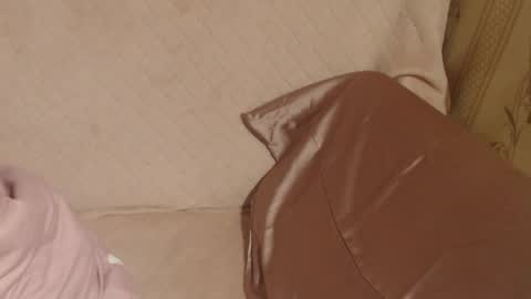 say meow and send tips  online show from September 28, 8:29 pm