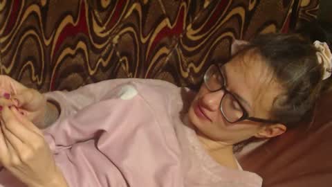 say meow and send tip  online show from November 30, 11:28 am