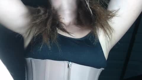 candylovet online show from April 3, 3:30 pm