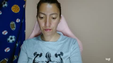 candymilfff online show from May 9, 4:29 am