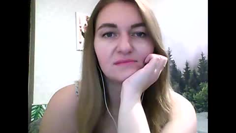 Daisy online show from March 6, 9:20 pm