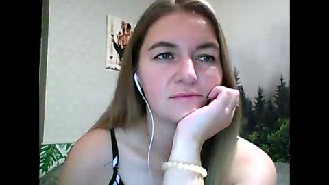 Daisy online show from October 14, 9:29 pm